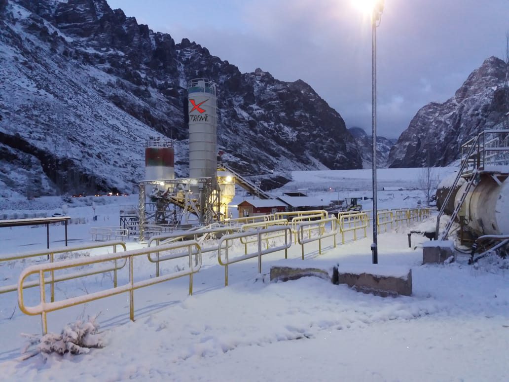 Planta de hormigón de Xtreme Mining en el área industrial de División Andina